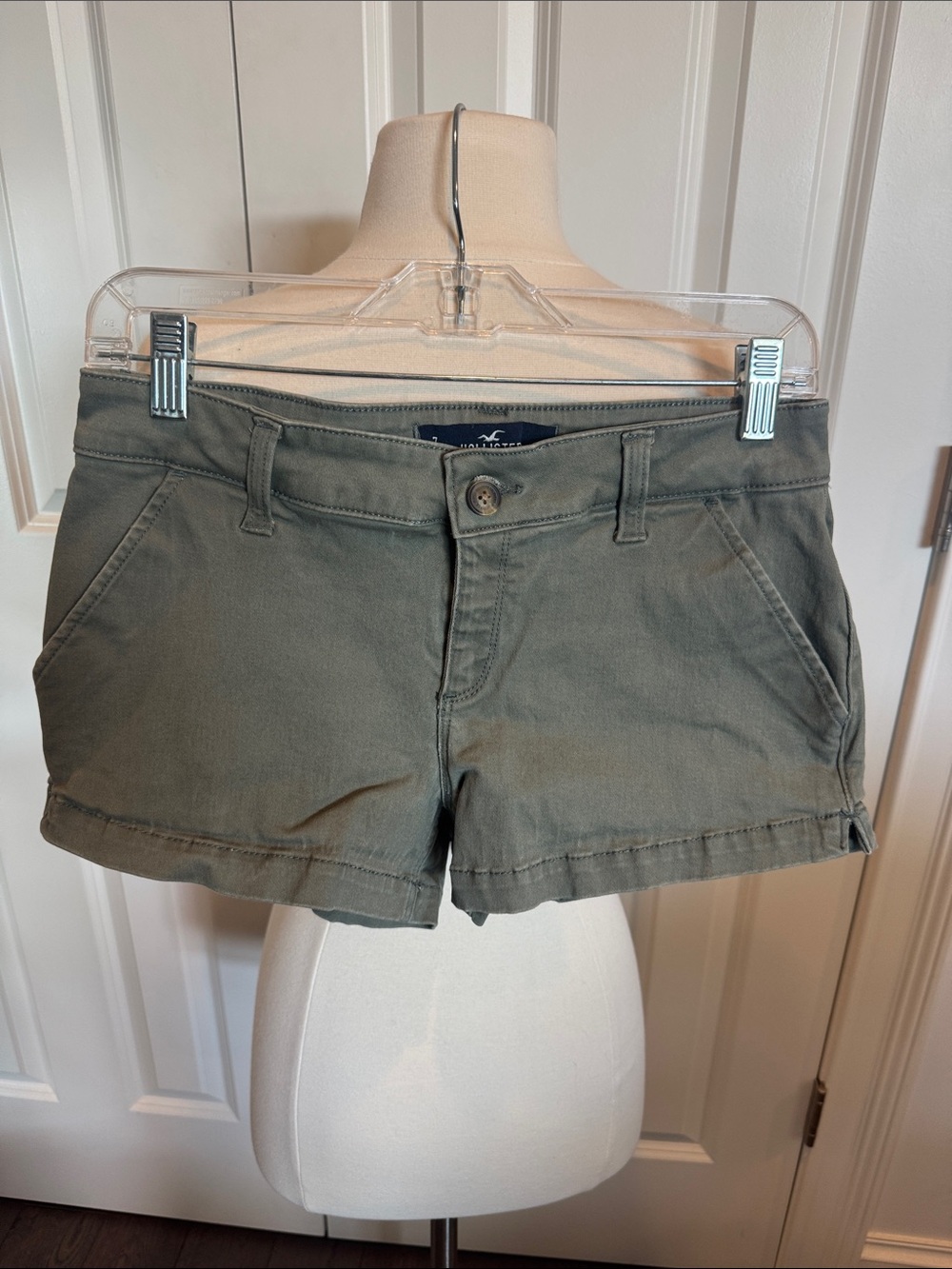 Hollister Olive Green Women's Low-Rise Cotton Shorts